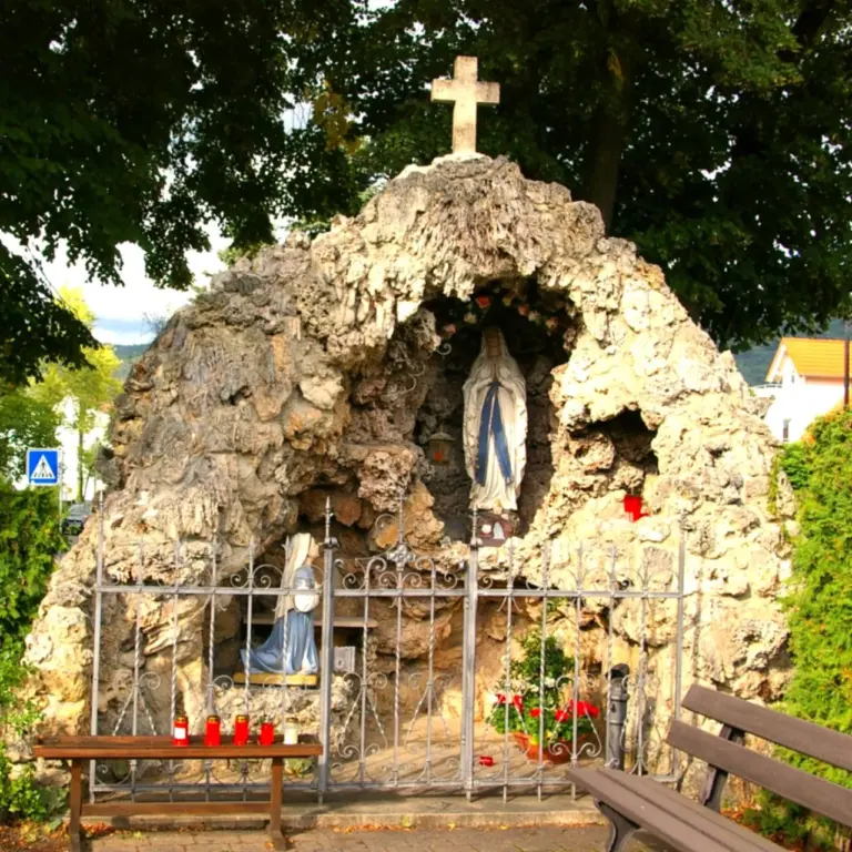 GEEK Martina Blaschka Lourdesgrotte Spaichingen q