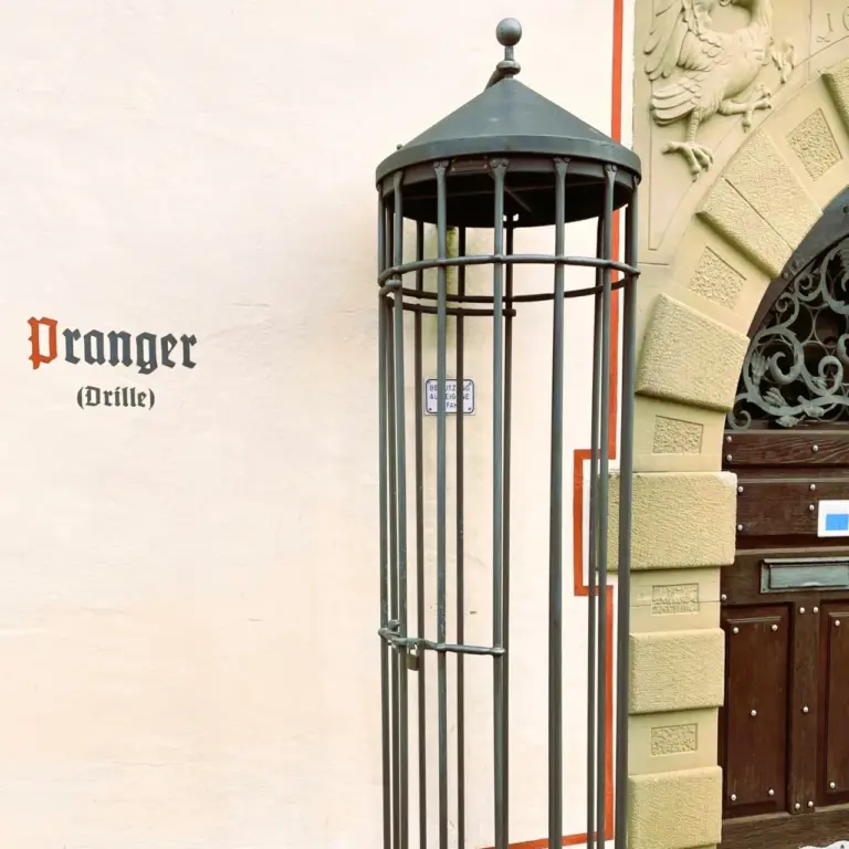 GEEK Martina Blaschka Pranger Tuttlingen Moehringen Rathaus q